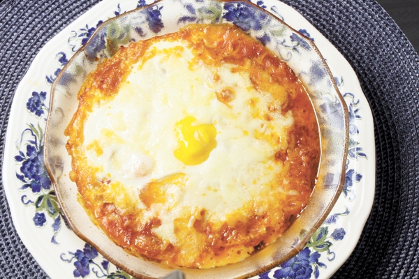 Prato único, bom para servir em domingo de Carnaval, quando o que menos se quer é perder tempo na cozinha.